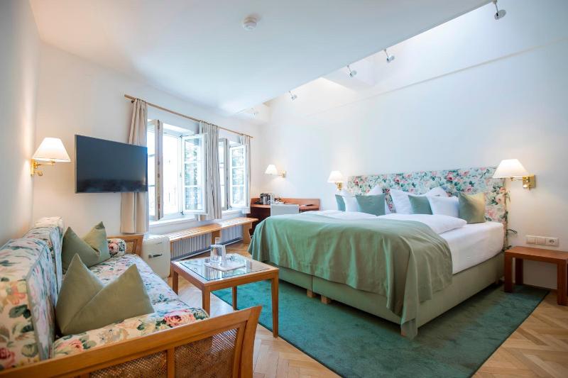 Hotel Wolf image