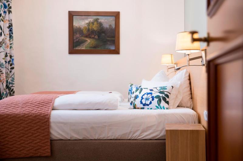 Hotel Wolf image