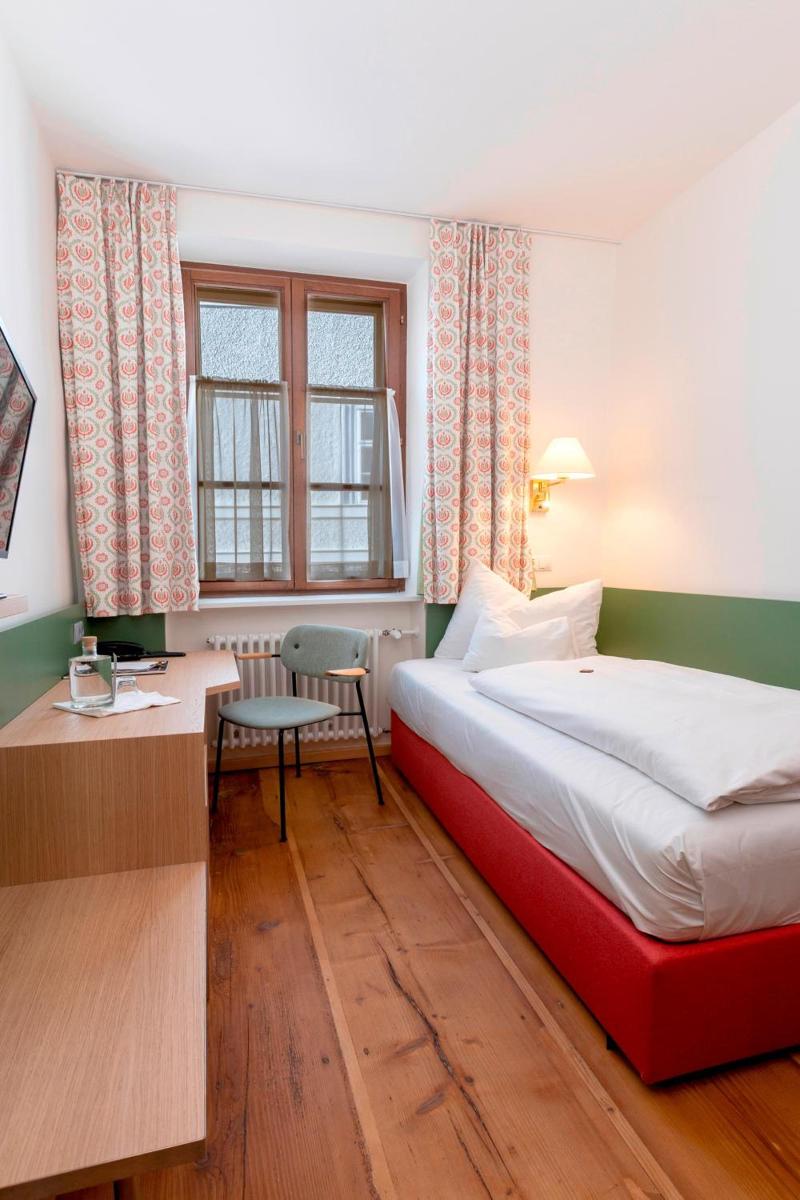 Hotel Wolf image