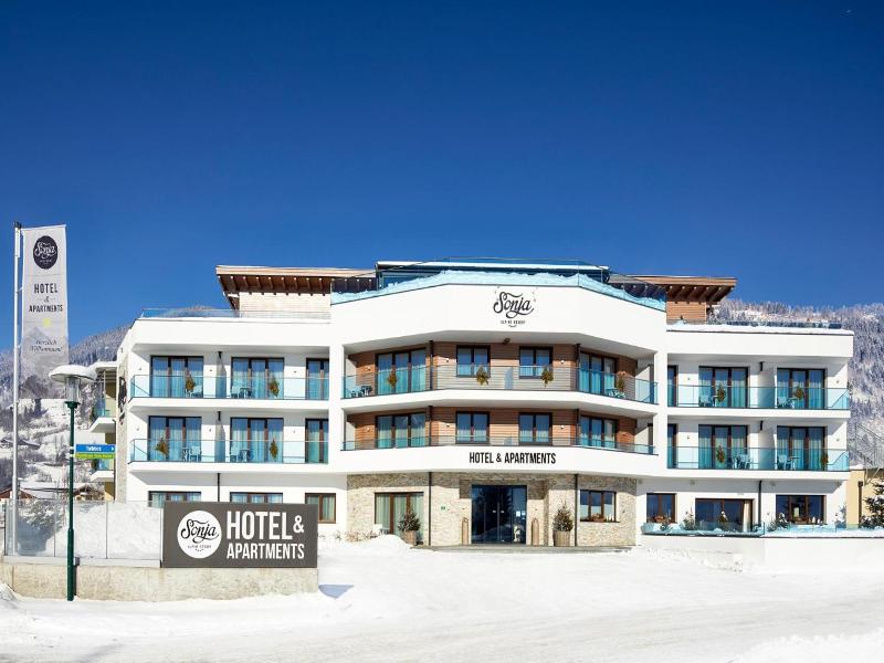 Sonja Alpine Resort image