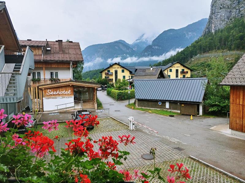 Apartment House Seerose image