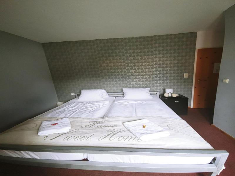 Apartment House Seerose image