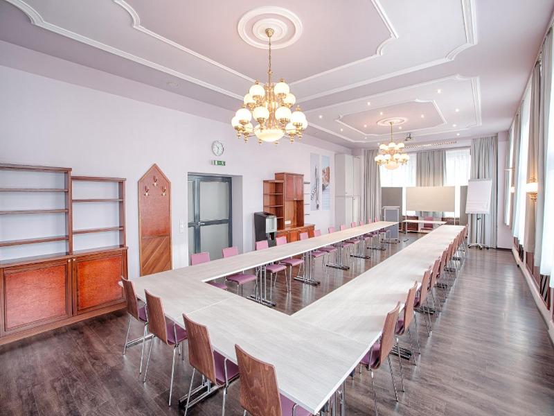 Frv Hstv Ckshotel Waldbauer image