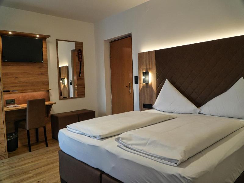 Hotel Charlotte image