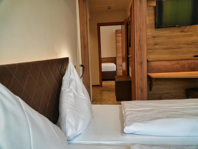 Hotel Charlotte image