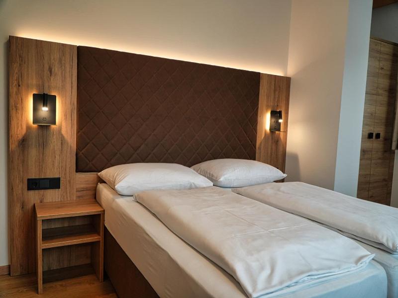 Hotel Charlotte image