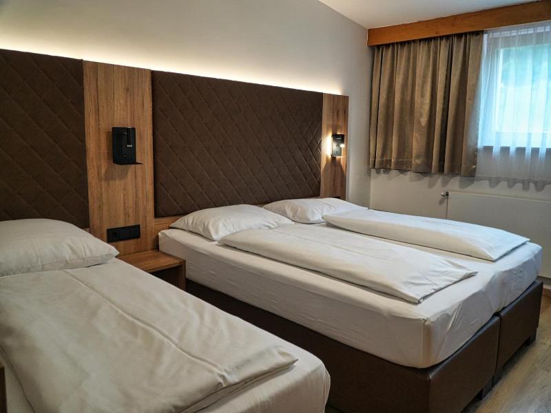 Hotel Charlotte image