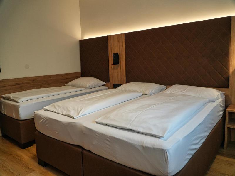 Hotel Charlotte image
