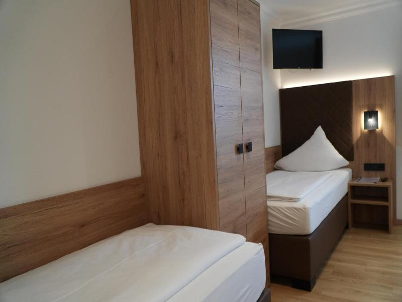 Hotel Charlotte image