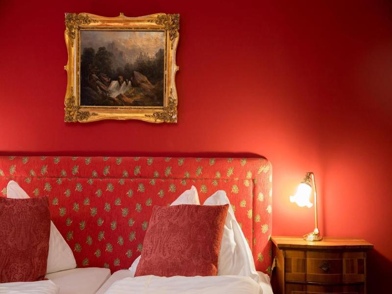 Hotel Nibelungenhof image
