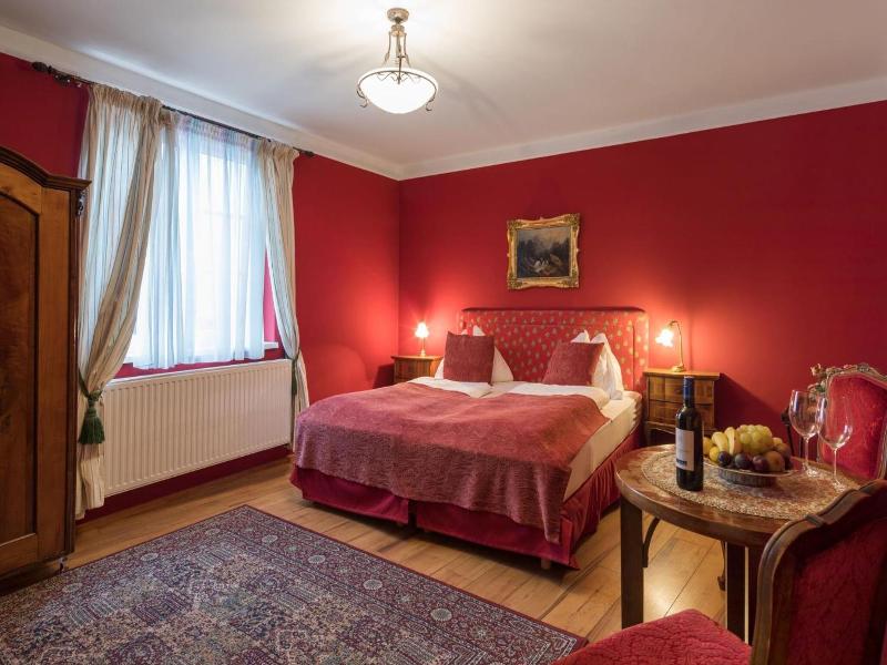 Hotel Nibelungenhof image