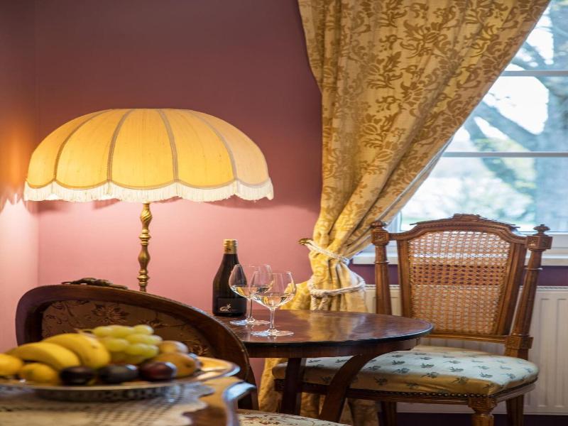 Hotel Nibelungenhof image