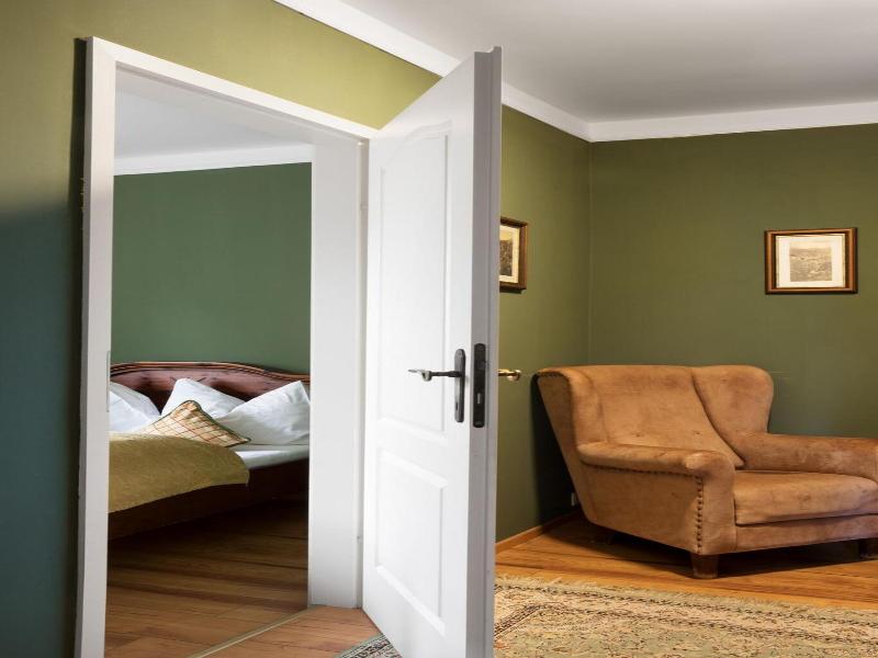 Hotel Nibelungenhof image