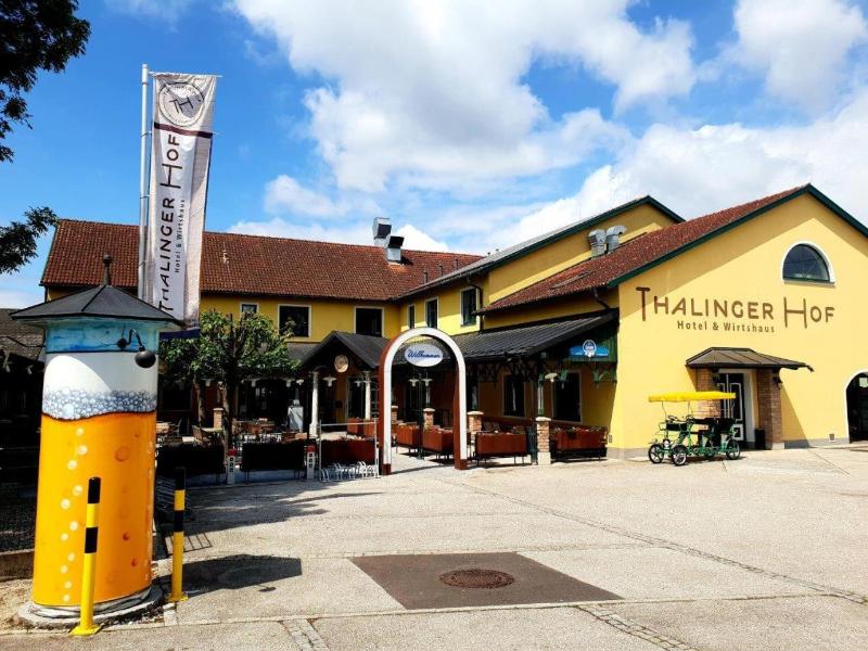Thalinger Hof image