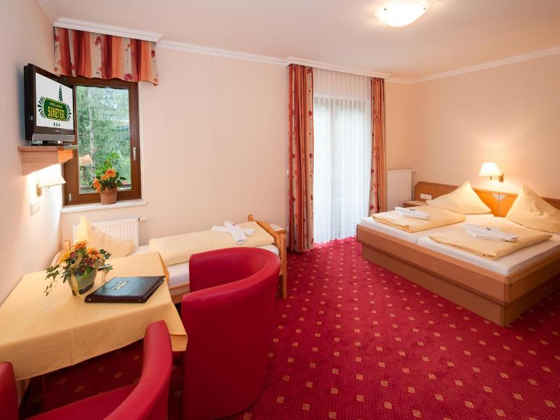 Hotel Landhof Simeter Gmbh image