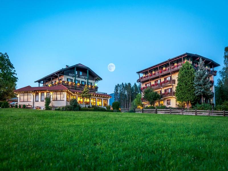 Hotel Landhof Simeter Gmbh image