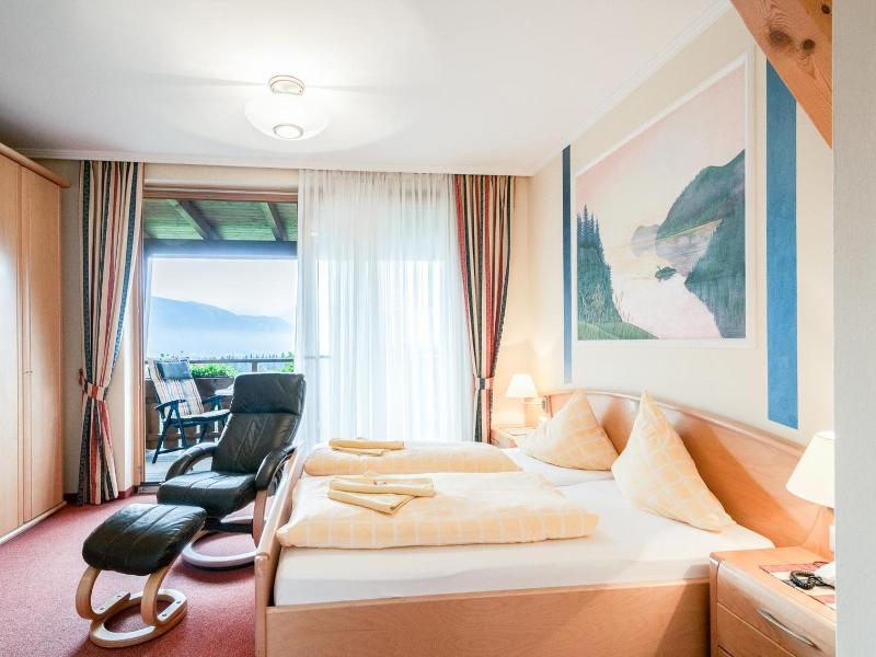 Hotel Landhof Simeter Gmbh image