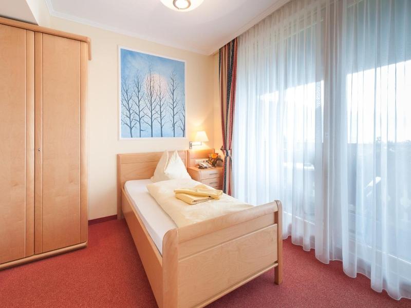 Hotel Landhof Simeter Gmbh image