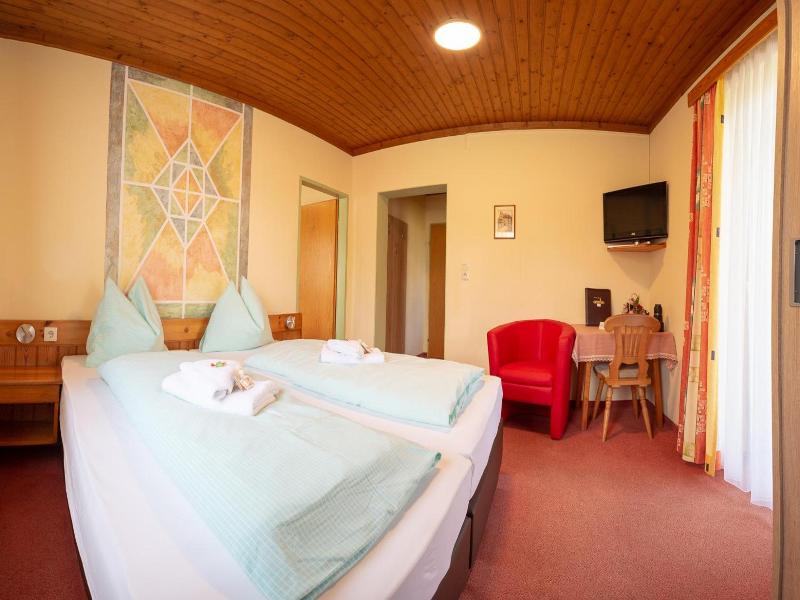 Hotel Landhof Simeter Gmbh image