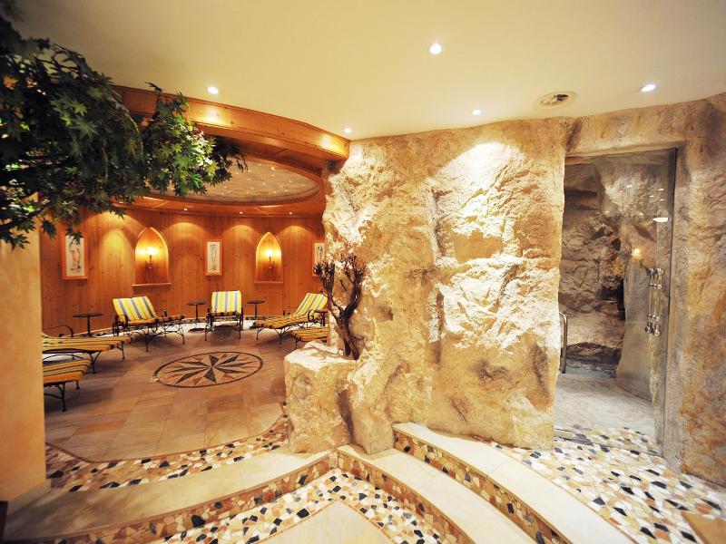 Sporthotel Kirchler image