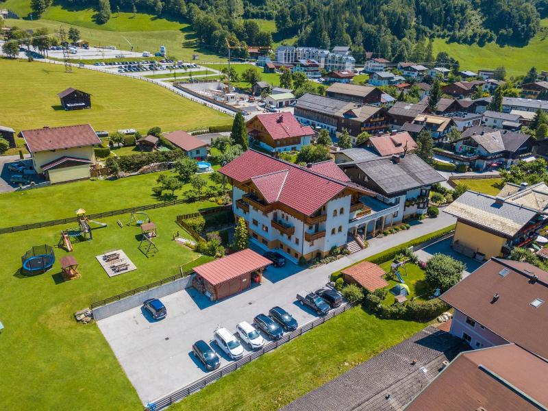 Landhaus Appartementhaus Haussteiner image