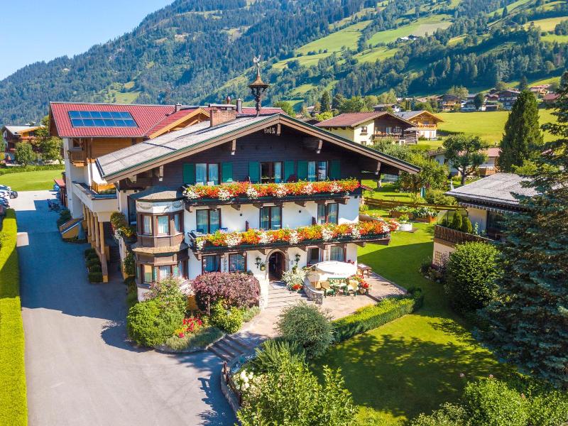 Landhaus Appartementhaus Haussteiner image