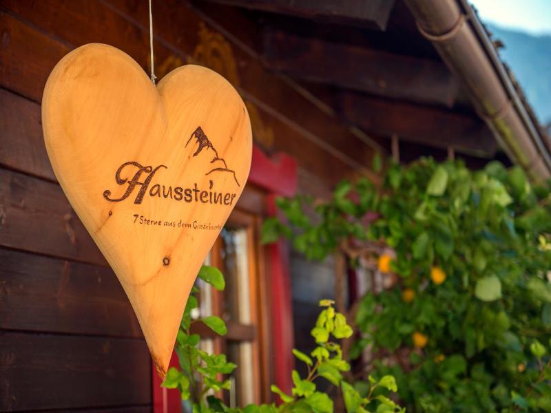 Landhaus Appartementhaus Haussteiner image