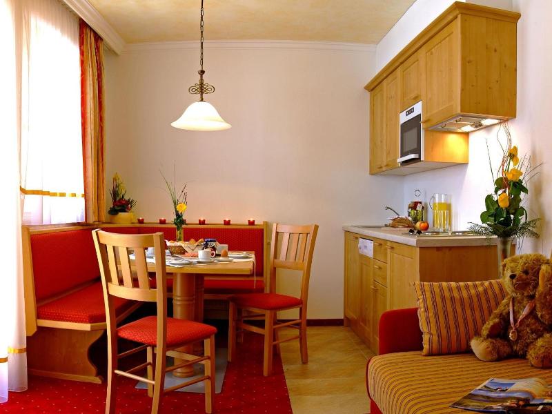 Landhaus Appartementhaus Haussteiner image