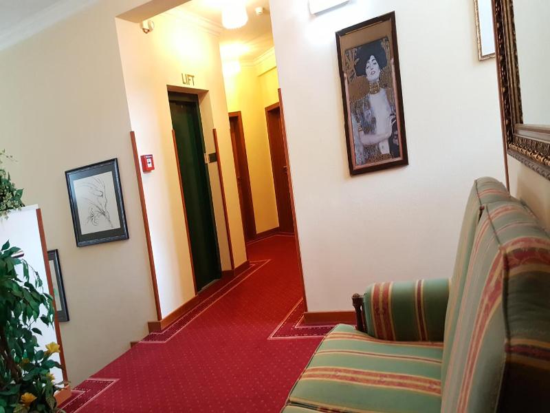 Paul S Hotel image