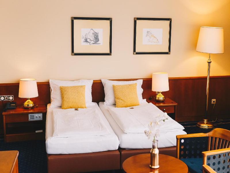 Paul S Hotel image