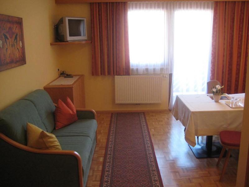 Gasthof Zum Stollhofer image