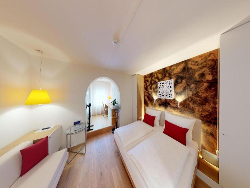 Hotel Schlair image