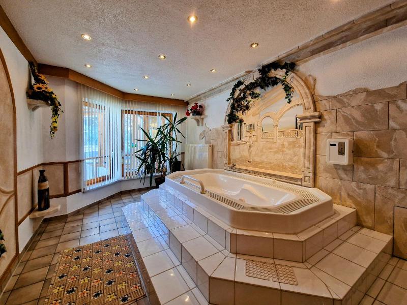 Berghotel Almrausch image