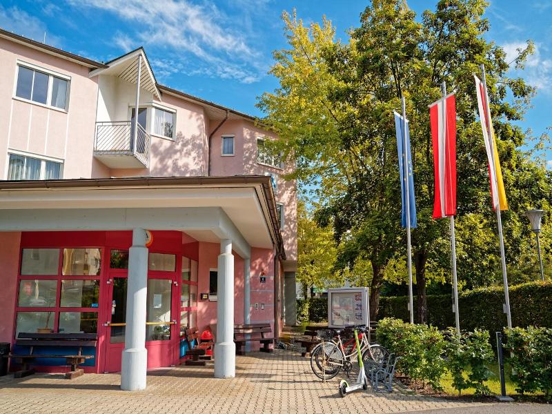 Jugend Und Familiengv Stehaus Klagenfurt image
