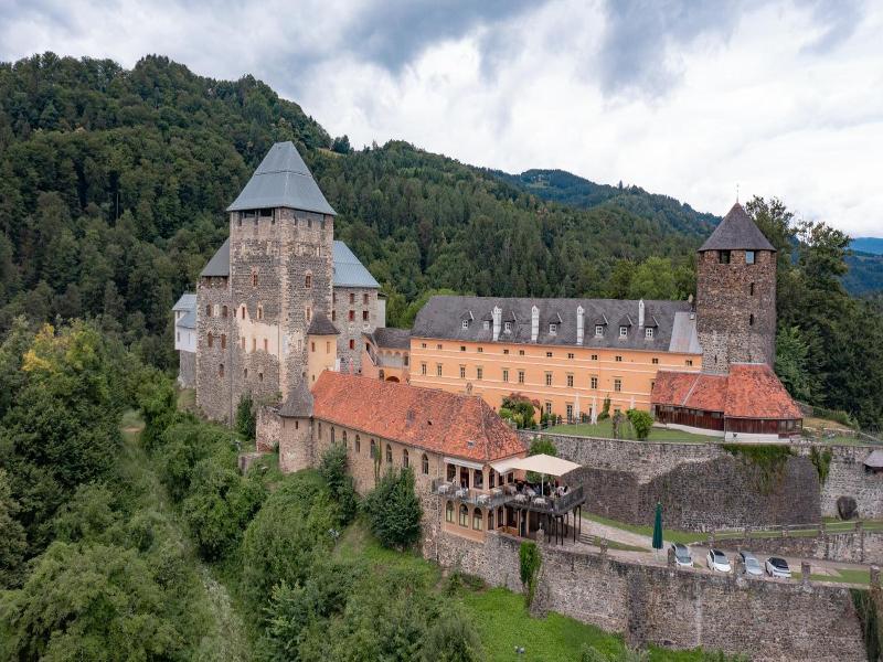Burg Deutschlandsberg image