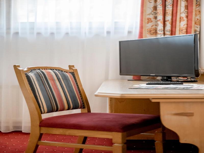 Hotel Almhof image