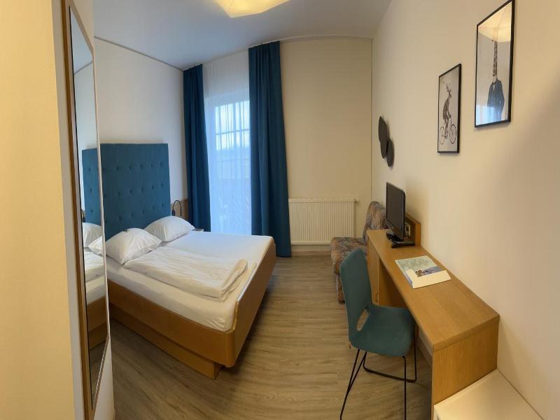 Radhotel Schischek image