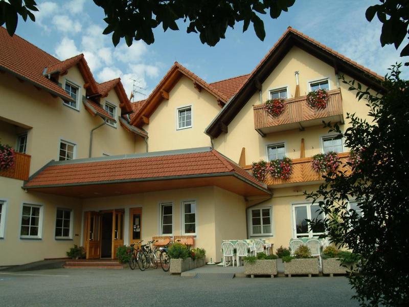 Radhotel Schischek image
