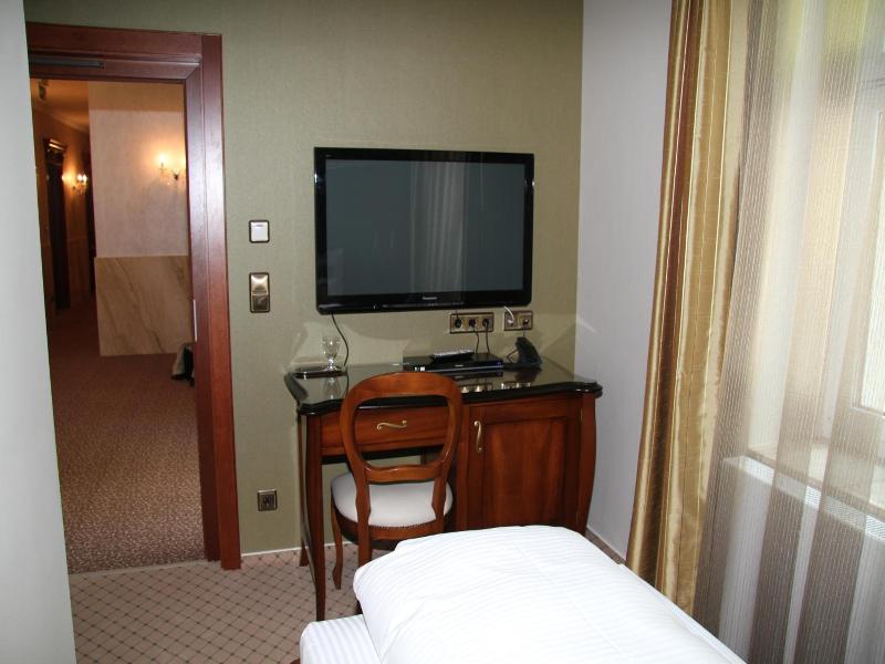 Hotel Zum Heiligen Geist image