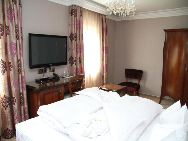 Hotel Zum Heiligen Geist image