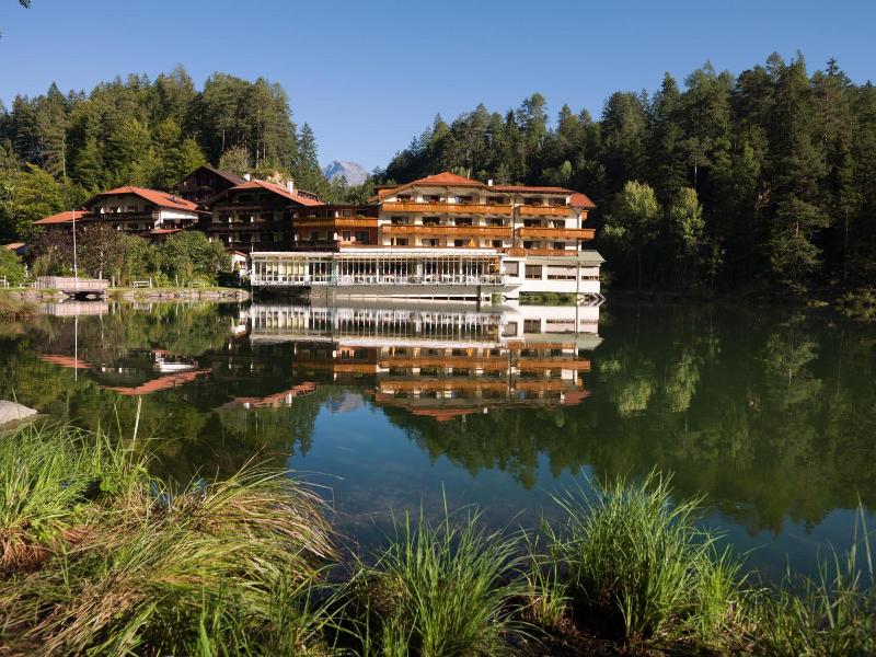 Parkhotel Tristachersee image
