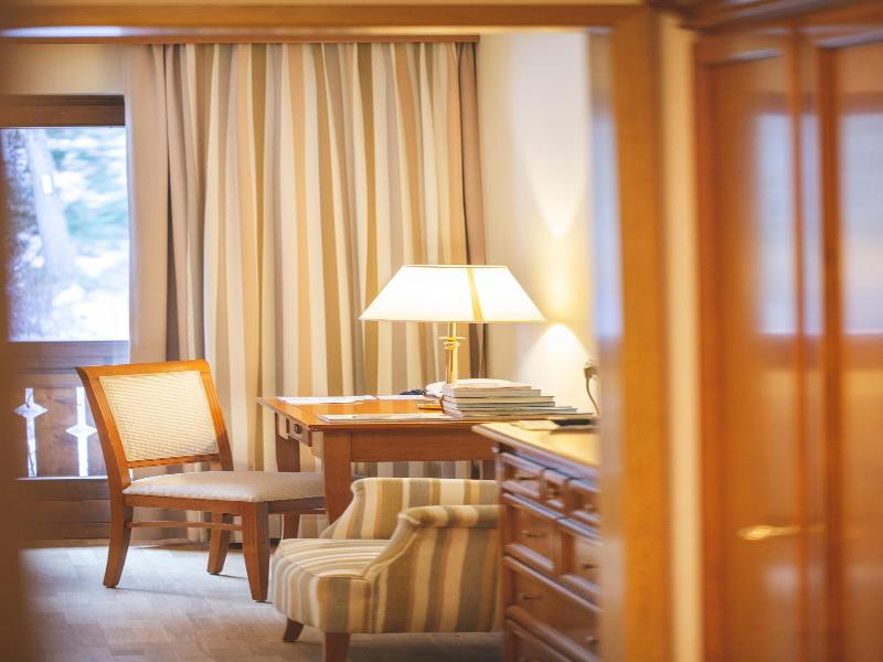 Parkhotel Tristachersee image
