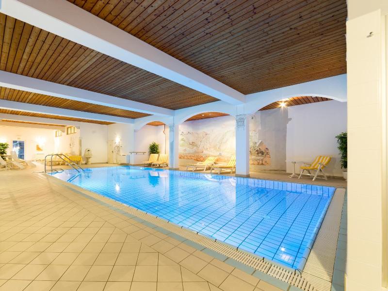 Parkhotel Tristachersee image