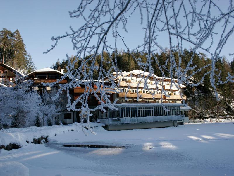 Parkhotel Tristachersee image