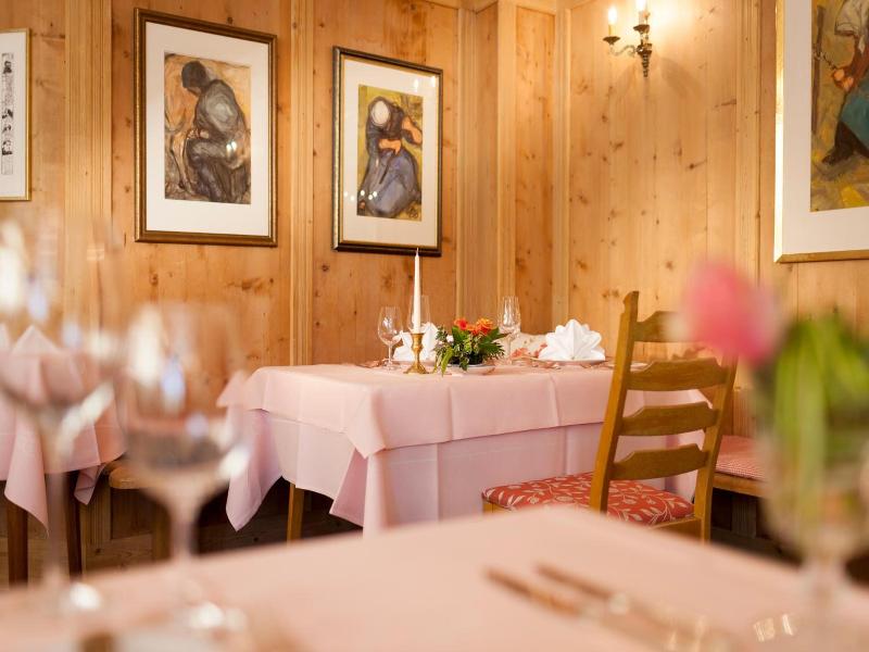 Parkhotel Tristachersee image