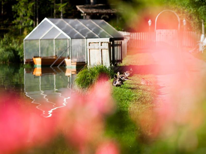 Parkhotel Tristachersee image