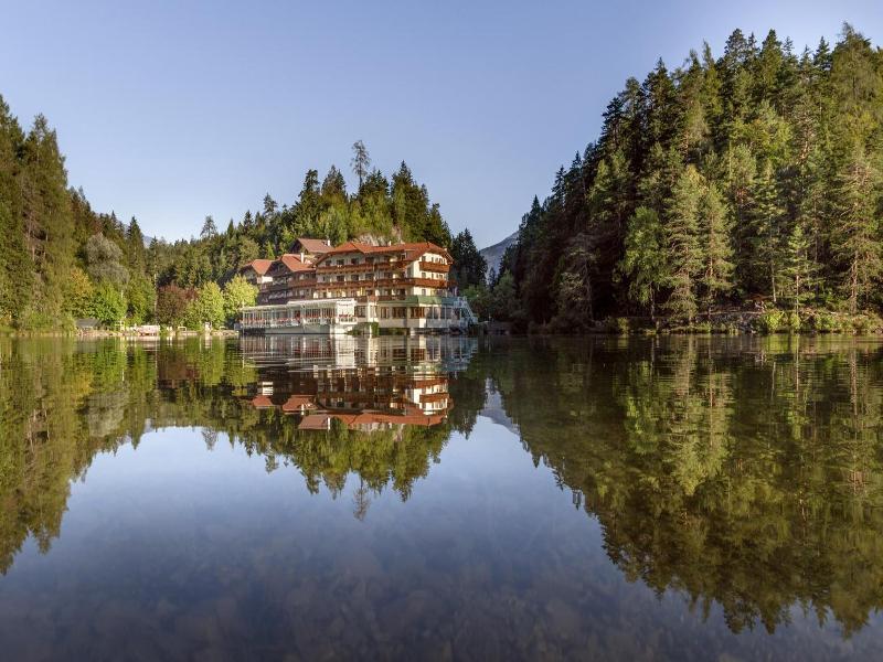 Parkhotel Tristachersee image