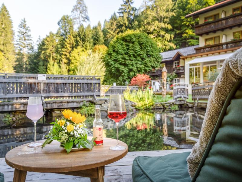 Parkhotel Tristachersee image