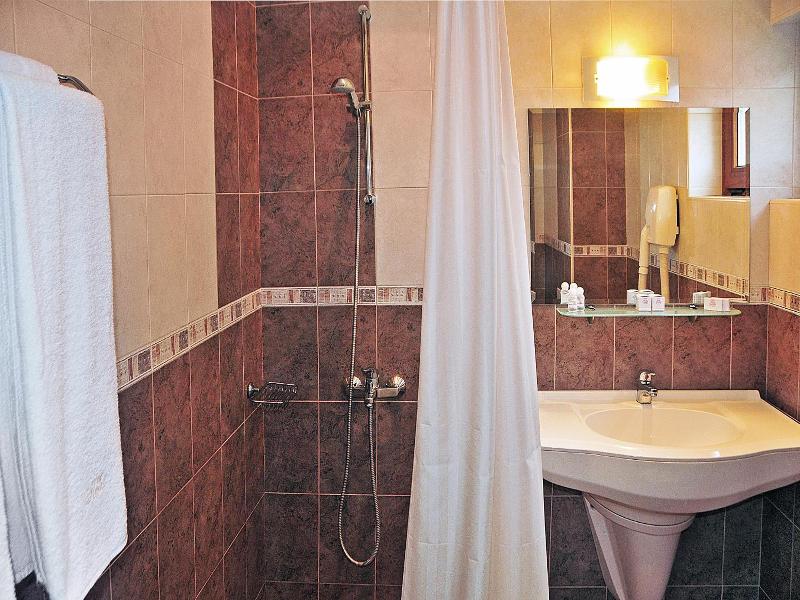 Hotel Real image