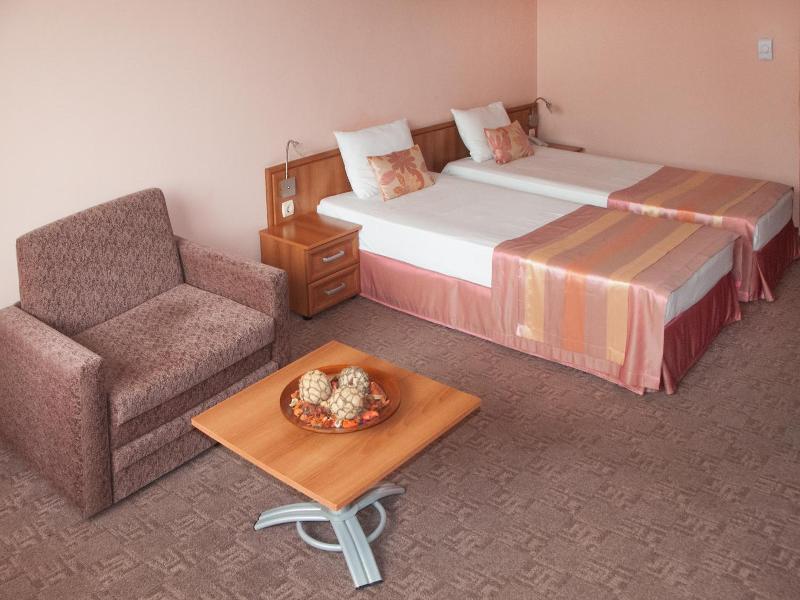Hotel Real image